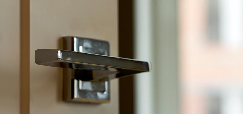 Door Lever Knob Repair in Olivehurst, California